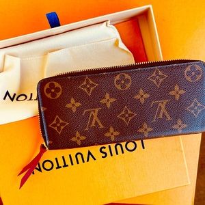 LOUIS VUITTON Clemence Wallet